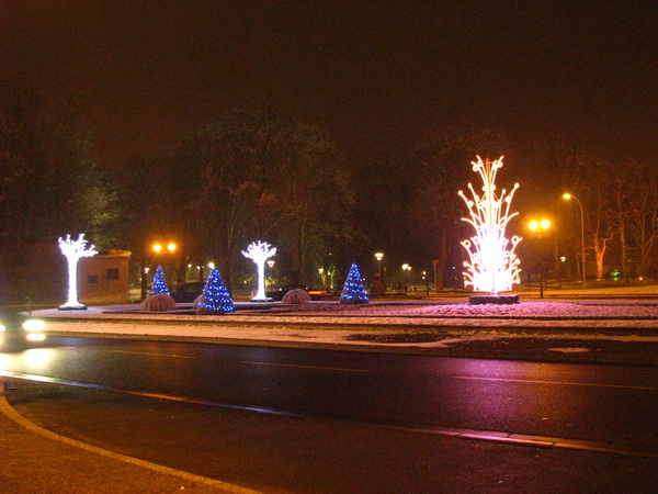 2007-12-24 18-23-32.JPG - Weihnachten in Thionville